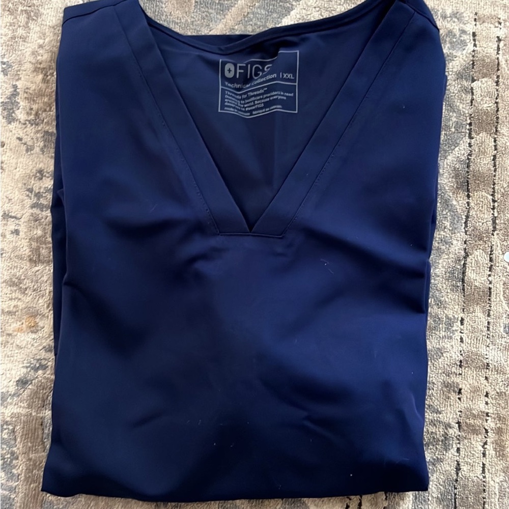 Figs CASMA three pocket top